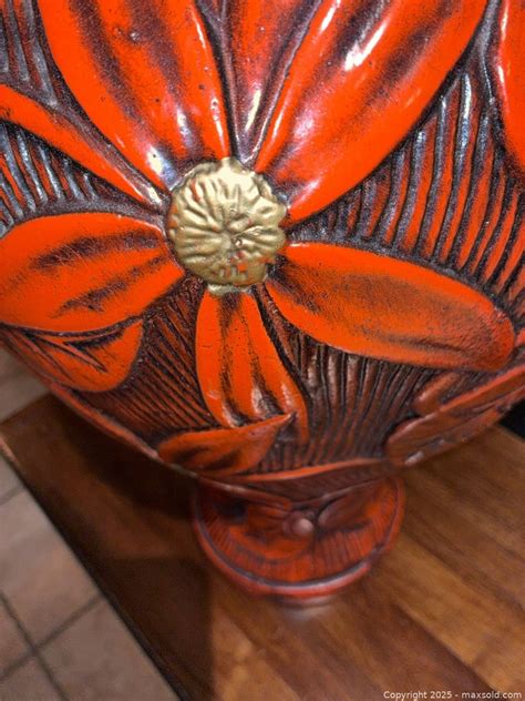 Handmade vintage terra-cotta floor vase | Maxsold