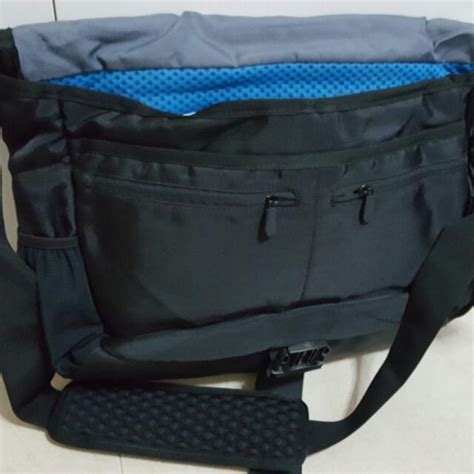 Alienware Laptop Bag 的图像结果