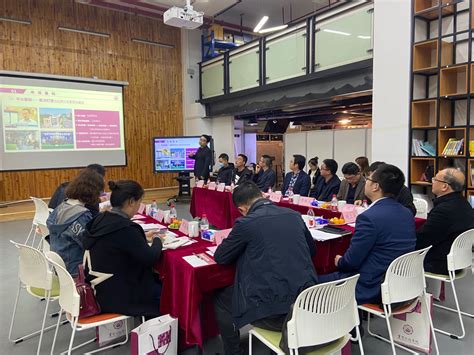 重庆市人社局专家组到我校实地考察创建全国创业孵化示范基地创新创业工作-重庆科技大学创新创业网