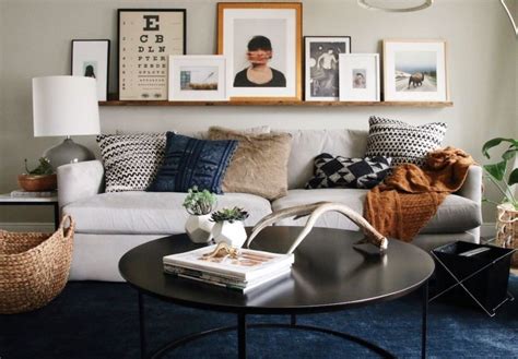 49 How To Create Wall Gallery In Above The Sofa - rengusuk.com | Living room remodel, Living ...