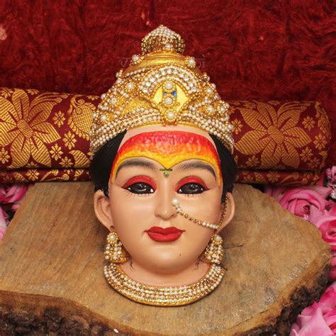 Dhanshree Mahalaxmi Devi Face Idol (Mukhavata) for Vara Lakshmi & Marg ...
