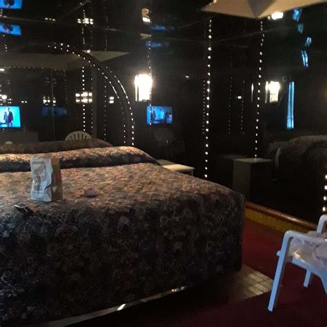 Mustang Motel - 4121 S Western Ave, Los Angeles, CA 90062 - Hours, Directions, Reviews