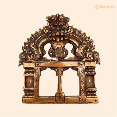 Traditional Brass Arch Frame with Intricate Detailing 6.5 Inch – The ...