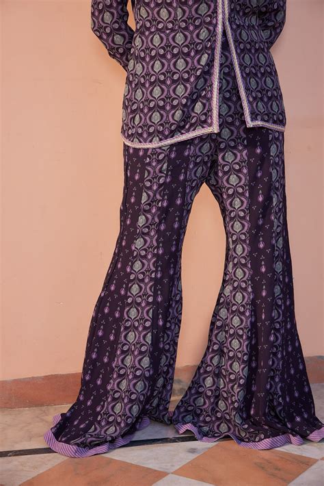 Mayur Pankh Jacket with Kalidaar Pant & Bustier - Set of 3 – MANJIMAN