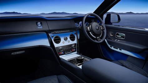 2024 Rolls-Royce Cullinan Photos: Interior, Exterior, and Videos