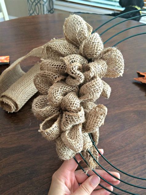 How Do You Make A Wreath Step By Step at Cornelia Priest blog