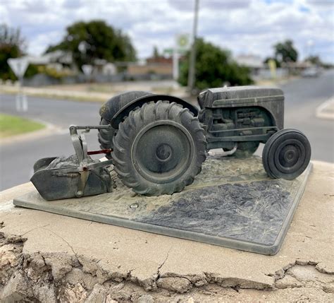 Monument to labor glory - "Universal" tractor in Siversk