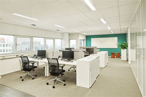 200平方LOFT风格办公室装修设计案例效果图_岚禾办公空间设计