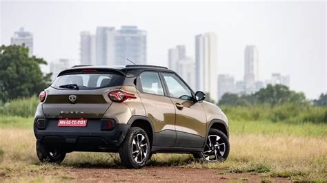 Get Tata Punch 2025 by paying just ₹70,000, pay just ₹11,328 EMI every ...