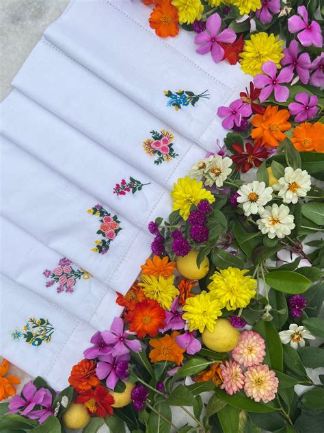 Hand Embroidered Assorted Flower Napkins (Set of 6) – The PDKF Store