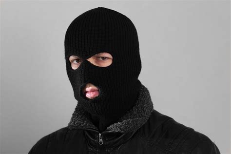 Mask - Wikipedia, the free encyclopedia | Ski mask, Balaclava, Bank robbery