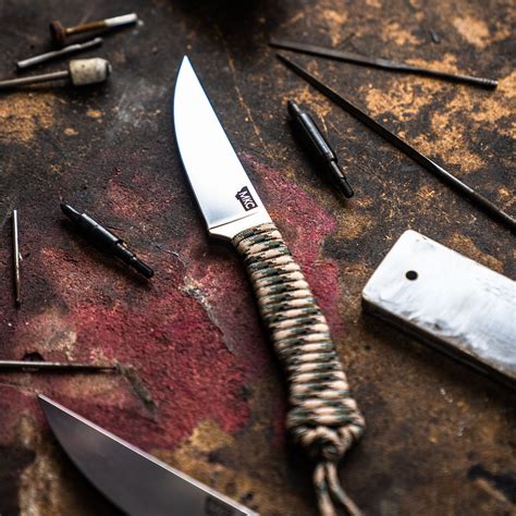 THE MAGNACUT SPEEDGOAT FIXED BLADE - DESERT CAMO - Montana Knife Company