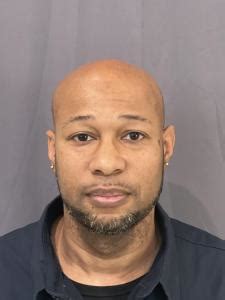 James Mincey Jr, a registered in south bend, in 46601 at Offender Radar