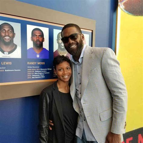 Details of Lydia Moss - NFL Randy Moss' wife and kids - DNB Stories Africa