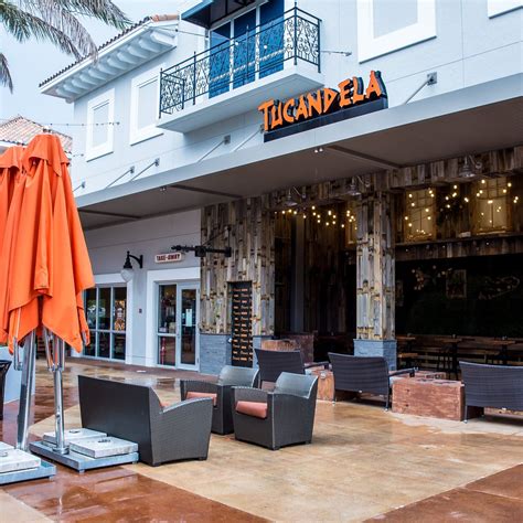 Candela Bar And Grill