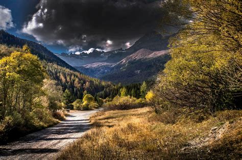 Image Processing in MATLAB 的图像结果