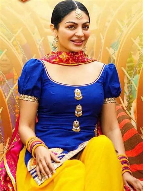 9 Times Neeru Bajwa made us sing 'Tenu Suit Suit Karda' | Times of India