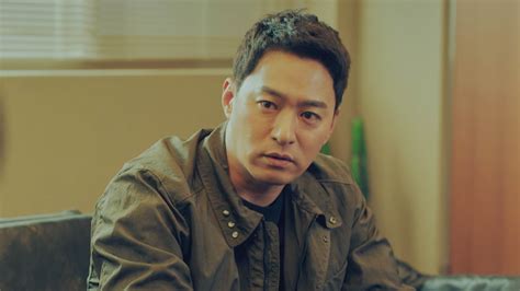 Watch Big Issue Season 1 Episode 13 Online for Free on Amazon miniTV