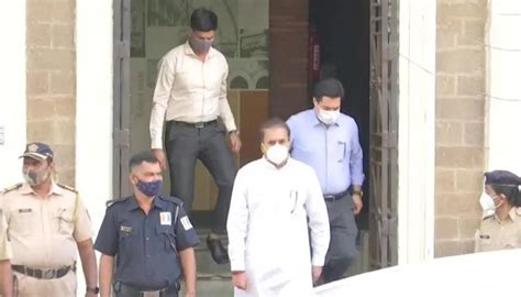 आज के हिन्दुस्तान में विचारधारा की लड़ाई सबसे महत्वपूर्ण- राहुल गांधी ...