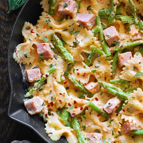 Creamy Ham Pasta with Asparagus (30-Minute Dinner) - Julia's Album