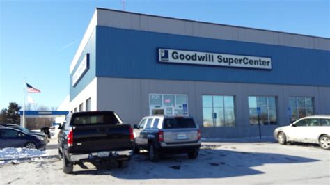 GOODWILL DUBUQUE - 2121 Holliday Dr, Dubuque IA - Hours, Directions ...