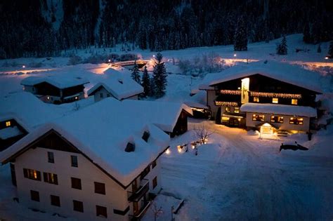 ALPENGASTHOF ZOLLWIRT (St. Jakob in Defereggen) - Lodge Reviews, Photos ...