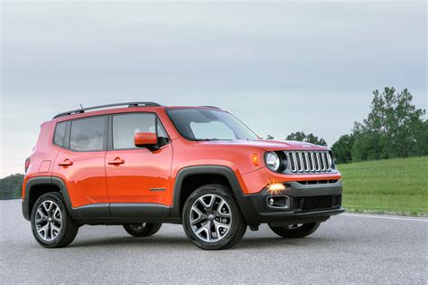 New 2017 Jeep Renegade Deserthawk to Debut at L.A. Auto Show | Automobile Magazine