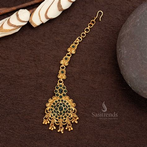 Matte Gold Temple Maang Tikka with Circular Pendant - Sasitrends