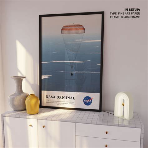 The Soyuz MS-02 spacecraft landing, NASA Art Posters – Dessine Art