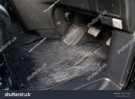 Circle Black Carpet: Over 2,068 Royalty-Free Licensable Stock Photos ...