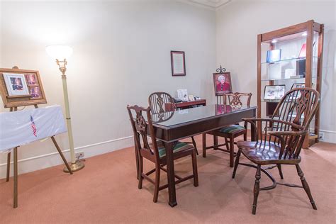 Almon Funeral Home and Chapel | Carrollton, GA