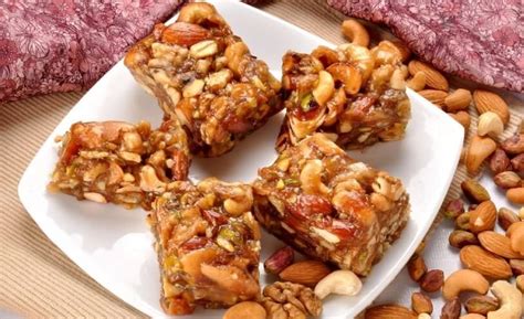 Buy Dry Fruits Online in India, Order Nuts & Berries from DryFruit Basket