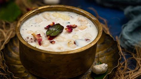 सावन की शुरुआत शिव के प्रिय प्रसाद के साथ, यूं बनाएं पंचामृत ...