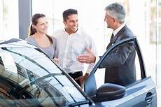 How To Make Money As A Car Salesman by Lies Car Dealerships Tell To Make A Sale Dwym How To Make Money As A Car Salesman