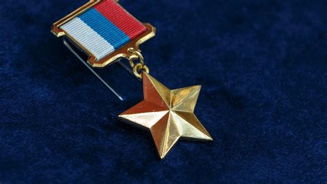 俄罗斯自苏联解体以来首次颁发劳动英雄奖章|俄罗斯|劳动英雄奖章|苏联解体_新浪新闻