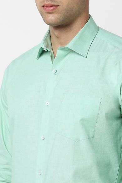 Buy Men Green Regular Fit Solid Full Sleeves Formal Shirt Online ...
