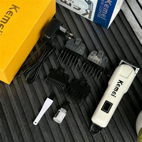 Kemei Professional Hair Clipper Trimmer – Rechargeable, LED Display ...