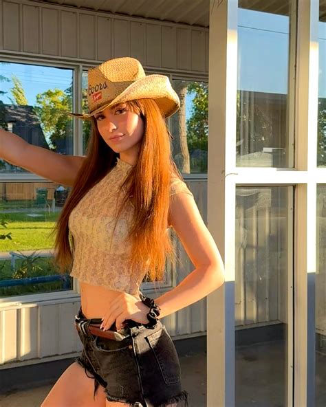 GIULIA BRUNO | Hello fall 🍁🍂 | Instagram