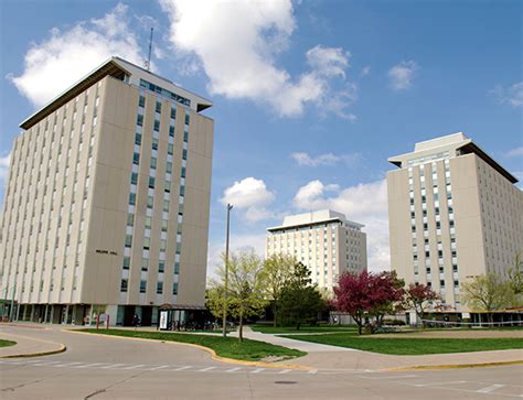 Places to Live | University Housing Services | Illinois State