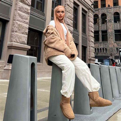 9 Cozy Ugg Outfits to Wear This Winter