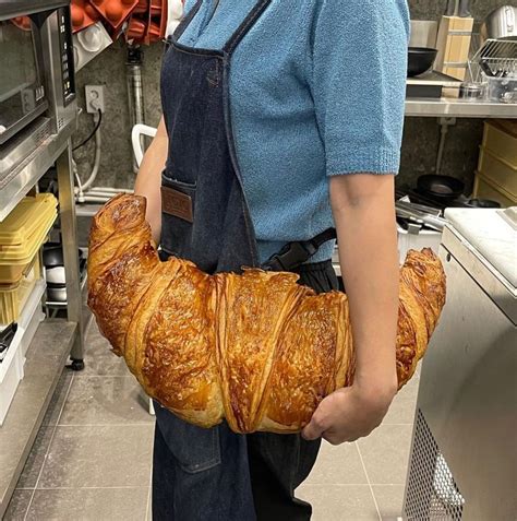 giant croissant recipe