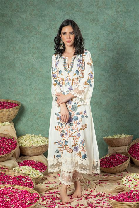 Buy Off White Floral Embroidery Cotton Kurta Set - Koshur India ...