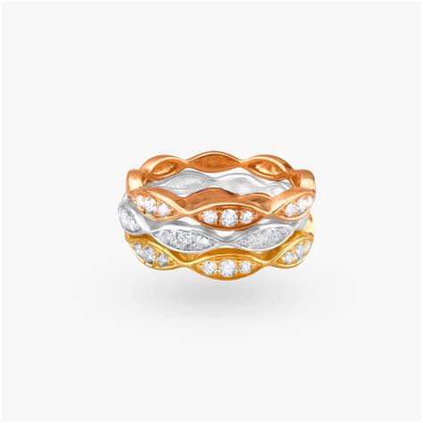 Eternal Waves Diamond Finger Ring