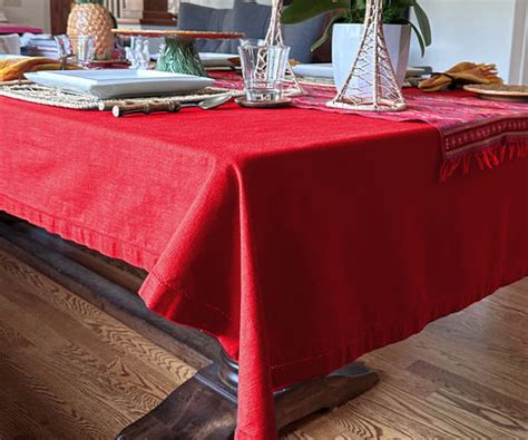How to Iron a Large Tablecloth 的图像结果