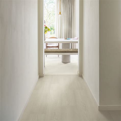 Quickstep Capture (Signature) White Premium Oak - One Stop Flooring