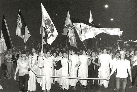 TIMELINE: EDSA People Power Revolution 1 - Toppling a Dictator