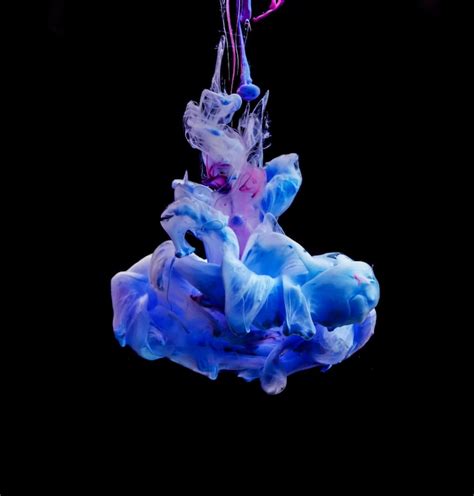 Page 4 | Dark floating glow Images - Free Download on Freepik