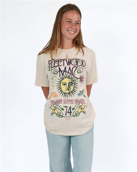 ROCK HALL x DAYDREAMER - EXCLUSIVE FLEETWOOD MAC T-SHIRT – Rock & Roll ...