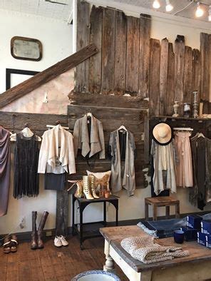 Retail Rustic Store Displays 的图像结果