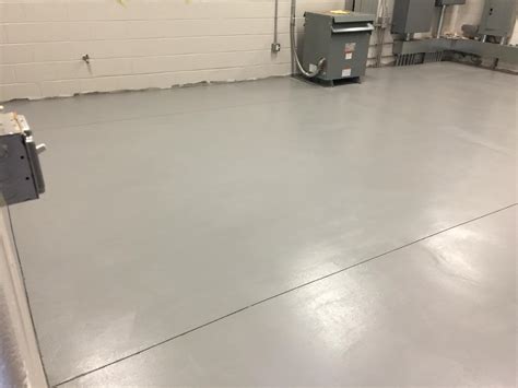 Commercial-Grade Rubber Flooring | DIY Poured Rubber Flooring